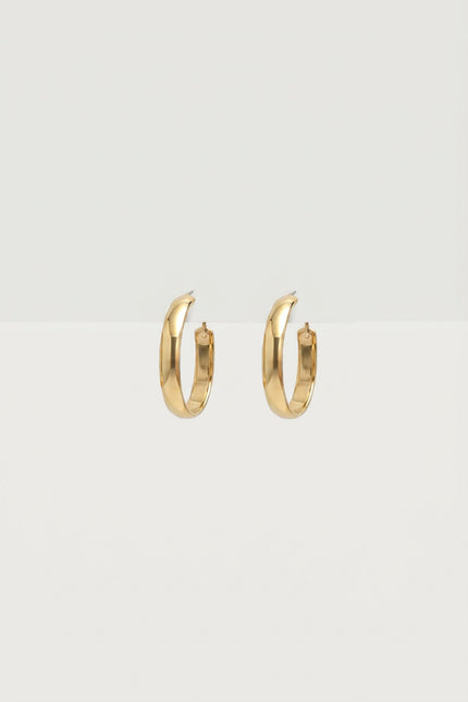Willa Huggy Hoop Earrings - Gold