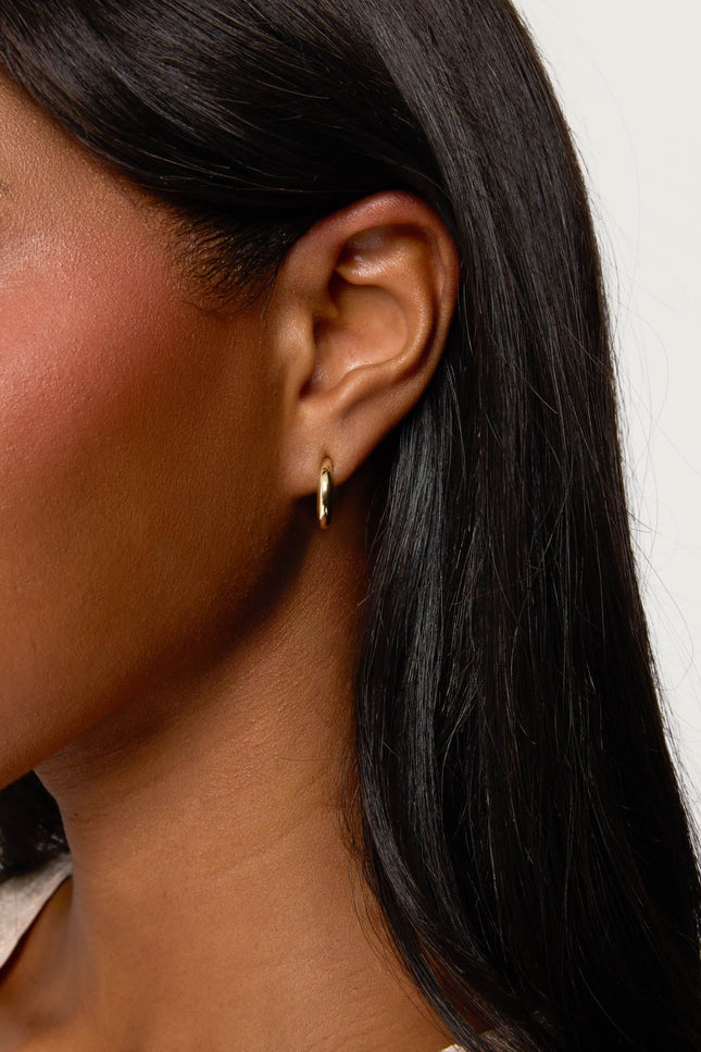 Huggy Hoop Earrings - Gold