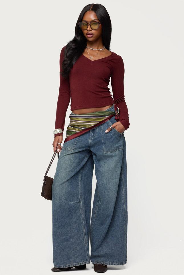 Larna V Neck Ribbed T Shirt - Burgundy