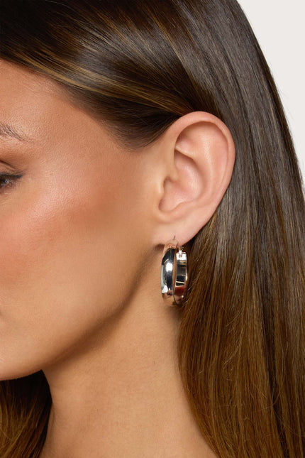 Willa Huggy Hoop Earrings - Silver