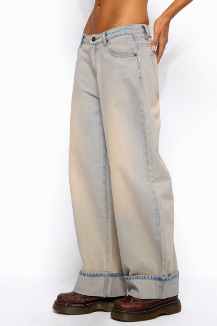 Kella Low Rise Baggy Jeans - Light Blue